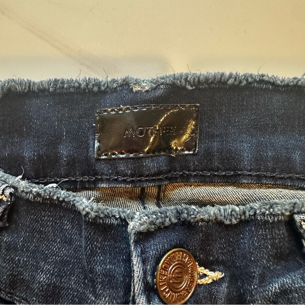 MOTHER Double Fray Charmer Crop Jeans Size 25. - Picture 8 of 13